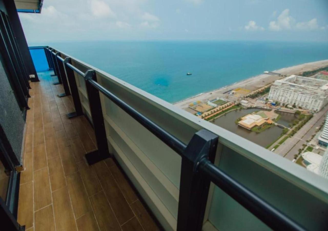 Orbi City Sea View Batumi Esterno foto