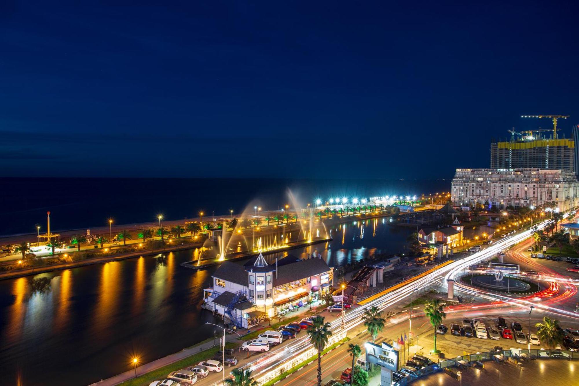 Orbi City Sea View Batumi Esterno foto