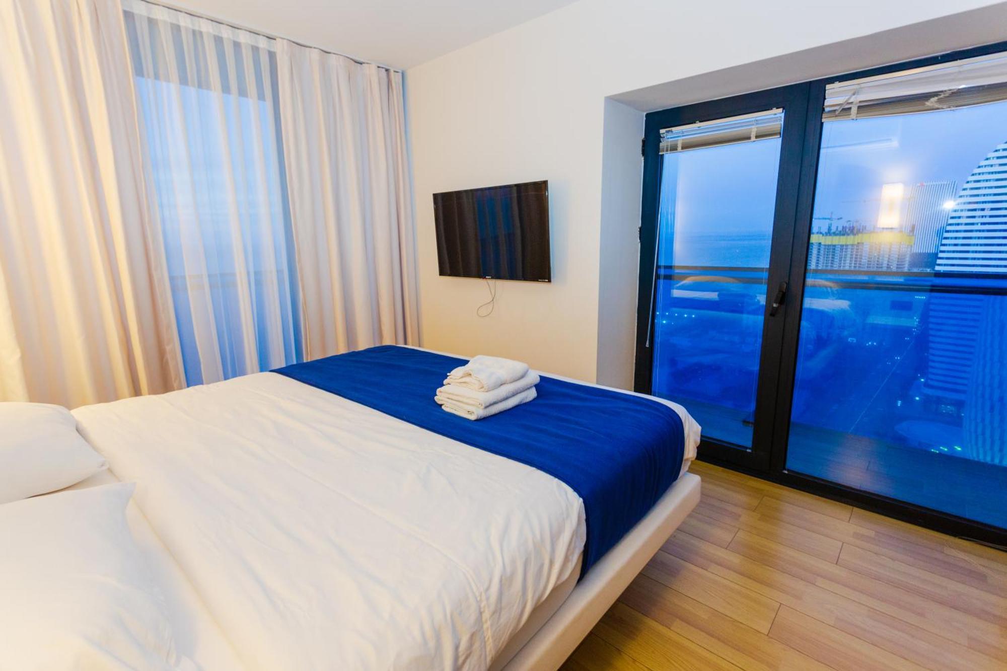 Orbi City Sea View Batumi Esterno foto